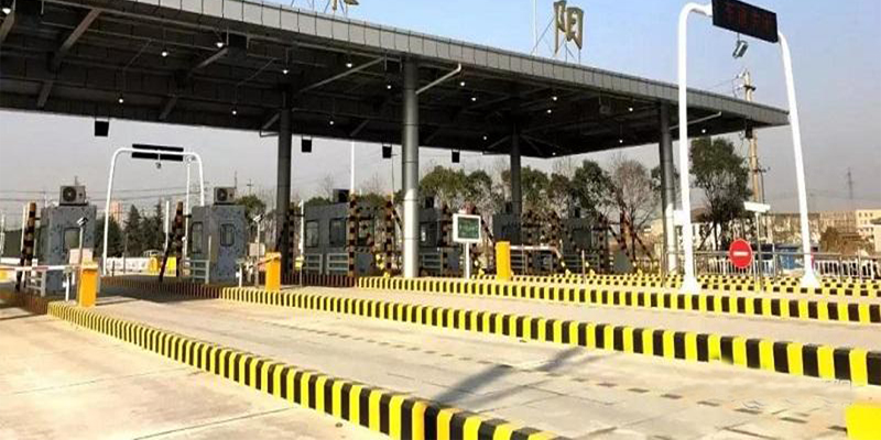 高速收費(fèi)站熒光漆，你見過(guò)嗎？